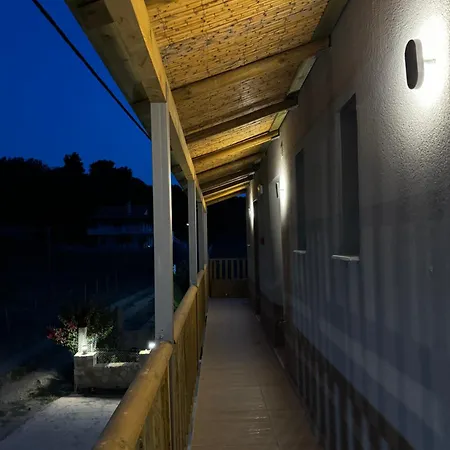 Viento Boutique Skafidia