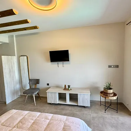 Viento Boutique Skafidia